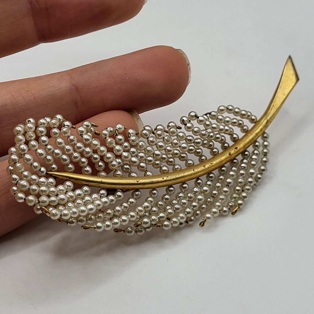 Vintage 1960's Manacor Leaf Mallorca Faux Pearls Gold Tone C Clasp Brooch 3" L